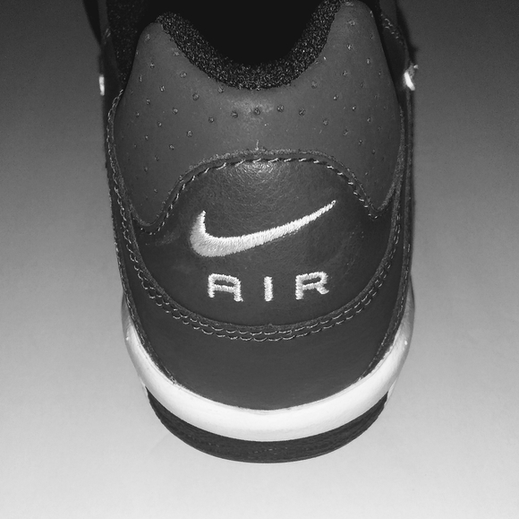 NEW Nike Cleats Size 12 NAVY BLUE & White - Picture 2 of 8